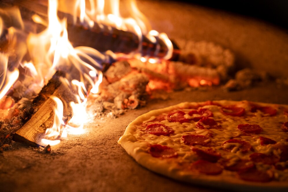 Why Choose Mobile Pizza Catering for Your Event?